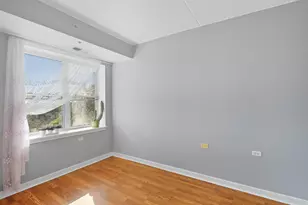 9355 Irving Park Rd, Schiller Park, IL 60176 - Photo 10