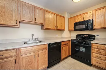 [Address not provided], Lombard, IL 60148 - Photo 2