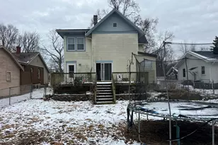 1004 Hovey Ave, Normal, IL 61761 - Photo 2