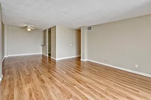 [Address not provided], Lombard, IL 60148 - Photo 6