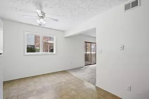 1916 Tracy Dr, Bloomington, IL 61704 - Photo 18