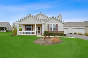 672 N Falls Circle, Pingree Grove, IL 60140 - Photo 1