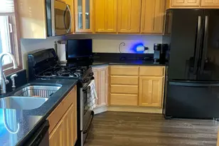 7711 W 82nd St, Bridgeview, IL 60455 - Photo 4