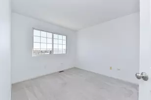 1910 Oxley Cir, Naperville, IL 60563 - Photo 16