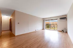 810 E Old Willow Rd, Prospect Heights, IL 60070 - Photo 6