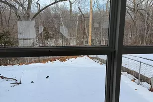 2452 W Florian Ct, Decatur, IL 62526 - Photo 8