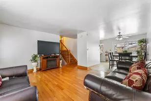 38 W Altgeld Ave, Glendale Heights, IL 60139 - Photo 6