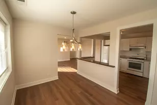 14949 Lake View Dr, Orland Park, IL 60462 - Photo 6