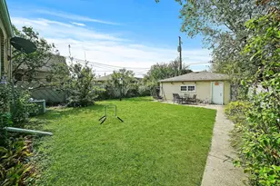 5700 S Neenah Ave, Chicago, IL 60638 - Photo 4