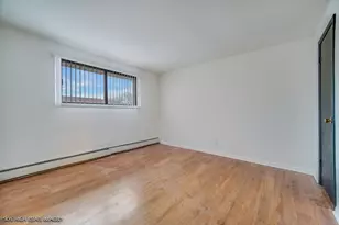 200 Madison St, Joliet, IL 60435 - Photo 6