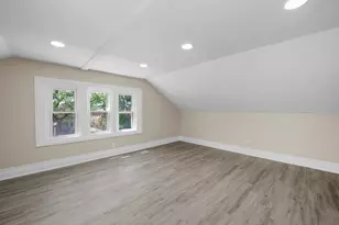 811 S 7th Ave, Maywood, IL 60153 - Photo 12