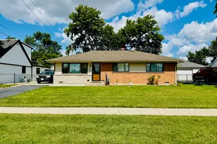 6906 W 91st St, Bridgeview, IL 60455 - Photo 1