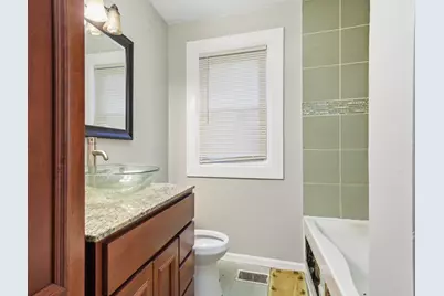 8816 S Constance Avenue, Chicago, IL 60617 - Photo 12