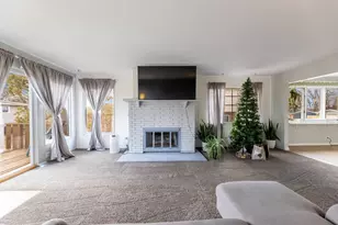 313 Jackson St, Park Forest, IL 60466 - Photo 8