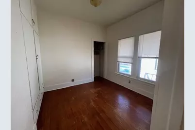 519 E Empire Street, Freeport, IL 61032 - Photo 8