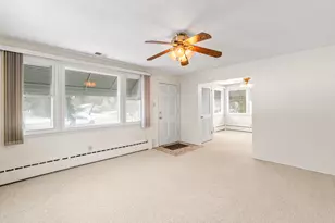 17W157 Foster Ave, Wood Dale, IL 60191 - Photo 2