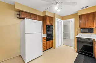 17W157 Foster Ave, Wood Dale, IL 60191 - Photo 14