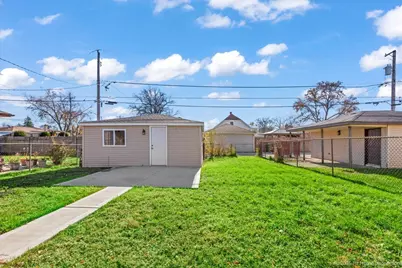 3304 Wilcox Avenue, Bellwood, IL 60104 - Photo 16