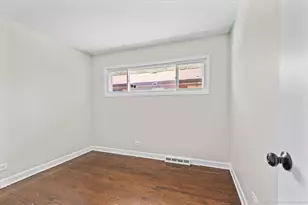 3304 Wilcox Ave, Bellwood, IL 60104 - Photo 12