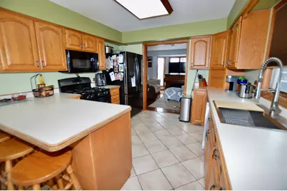 3321 N Bayview Lane, McHenry, IL 60051 - Photo 8