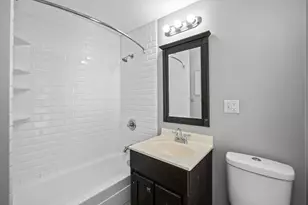 1577 31st Ave, Moline, IL 61265 - Photo 6