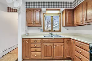 41085 N 1st St, Antioch, IL 60002 - Photo 12