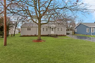 41085 N 1st St, Antioch, IL 60002 - Photo 2