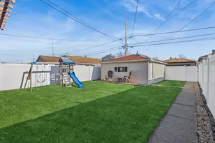 5241 S Melvina Ave, Chicago, IL 60638 - Photo 22
