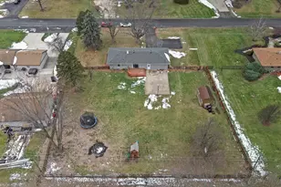 84 E Rickard Dr, Oswego, IL 60543 - Photo 32