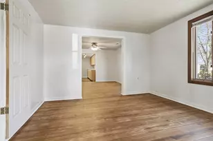 505 W North St, Stanford, IL 61774 - Photo 6