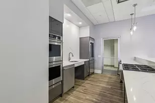 545 N Dearborn St, Chicago, IL 60654 - Photo 28