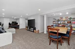 4781 Highwood Ln, Lake in the Hills, IL 60156 - Photo 24