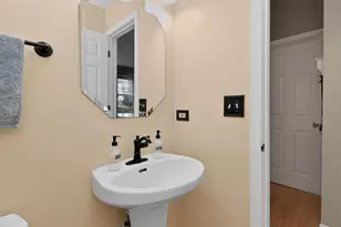 4781 Highwood Ln, Lake in the Hills, IL 60156 - Photo 12