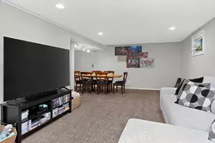 4781 Highwood Ln, Lake in the Hills, IL 60156 - Photo 22