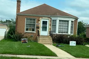 2513 S 18th Ave, Broadview, IL 60155 - Photo 1