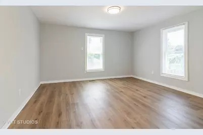 92 W 37th Street, Steger, IL 60475 - Photo 10