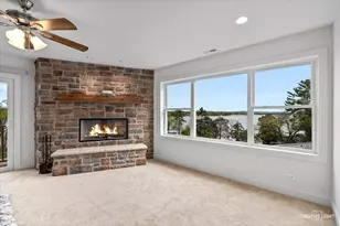 4520 W Shore Dr, Wonder Lake, IL 60097 - Photo 20