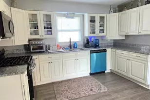 901 W North St, Bradley, IL 60915 - Photo 4