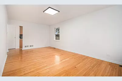 124 S Reed Street, Joliet, IL 60436 - Photo 2