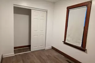 117 Woodland Dr, Round Lake Beach, IL 60073 - Photo 6