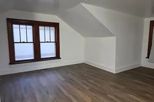 117 Woodland Dr, Round Lake Beach, IL 60073 - Photo 4