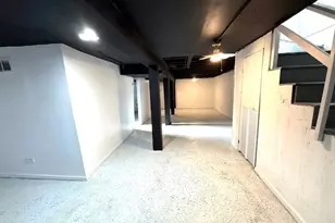 2142 S Trumbull Ave, Chicago, IL 60623 - Photo 16