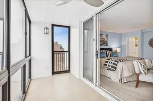 1 E Schiller St, Chicago, IL 60610 - Photo 16