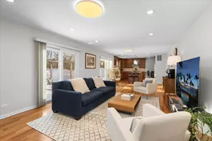 2830 Lexington Ln, Highland Park, IL 60035 - Photo 18