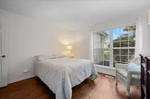 1320 Georgetown Dr, Batavia, IL 60510 - Photo 12