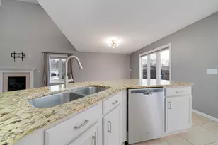 12441 Woodcrest Ln, Roscoe, IL 61073 - Photo 16