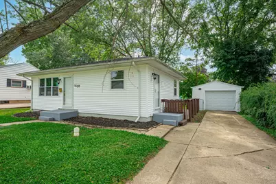 1450 Winter Drive, Freeport, IL 61032 - Photo 2