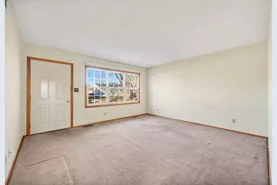 1319 Rutledge Road, Bloomington, IL 61704 - Photo 8