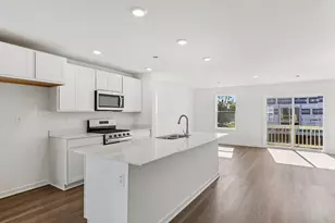 863 Briar Gln Ct, Hampshire, IL 60140 - Photo 8