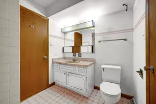 17024 Kimbark Ave, South Holland, IL 60473 - Photo 18